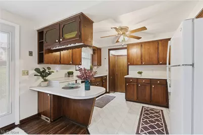 535 W Schultz Avenue, Dalton, OH 44618 - Photo 6