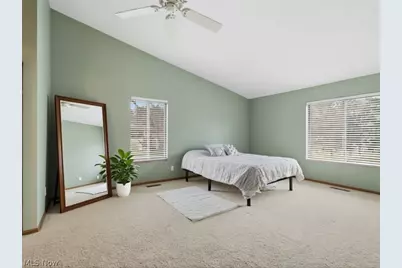 4557 Saint James Circle NW, Canton, OH 44708 - Photo 8