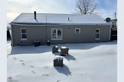 1317 40th Street, Parkersburg, WV 26104 - Photo 2