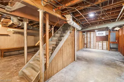 1798 Middlehurst Road, Cleveland Heights, OH 44118 - Photo 42