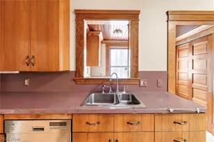 1798 Middlehurst Rd, Cleveland Heights, OH 44118 - Photo 14