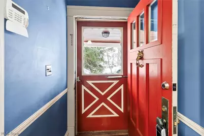 1798 Middlehurst Road, Cleveland Heights, OH 44118 - Photo 4