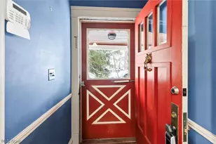 1798 Middlehurst Rd, Cleveland Heights, OH 44118 - Photo 4