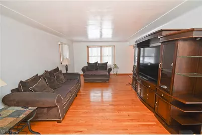 8002 Sigle Lane, Poland, OH 44514 - Photo 6