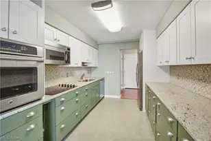 12550 Lake Ave, Oakwood, OH 44107 - Photo 8