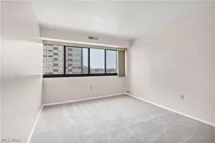 12550 Lake Ave, Oakwood, OH 44107 - Photo 12