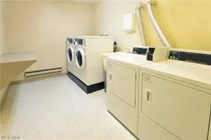 12550 Lake Ave, Oakwood, OH 44107 - Photo 40