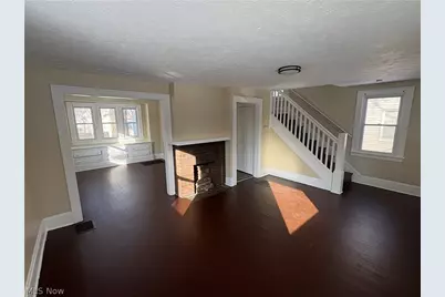 413 Stanton Avenue, Akron, OH 44301 - Photo 2