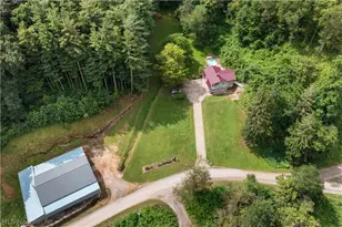 2250 Indian Camp Run Rd, New Concord, OH 43762 - Photo 4