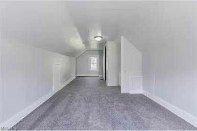 897 Peckham Street, Akron, OH 44320 - Photo 10