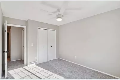 209 Greenbriar Court #209, Euclid, OH 44143 - Photo 10