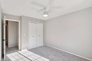 209 Greenbriar Ct, Euclid, OH 44143 - Photo 10