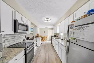 1014 Newton St, Tallmadge, OH 44278 - Photo 8