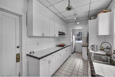 2410 Overlook Road, Cleveland Heights, OH 44106 - Photo 16