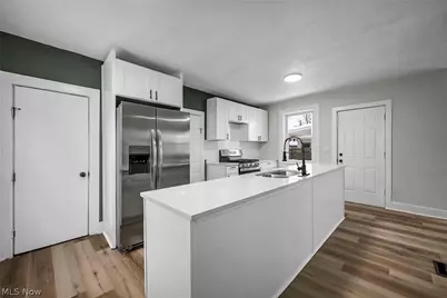 1939 W 54th Street, Loveland, OH 44102 - Photo 8