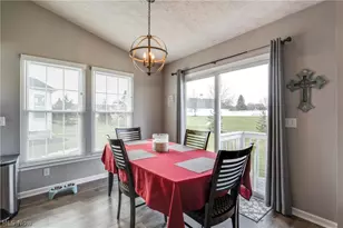 5938 Bridle Ct, Medina, OH 44256 - Photo 10