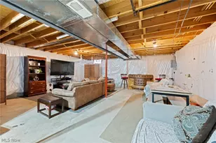 757 Independence Ave, Akron, OH 44310 - Photo 22