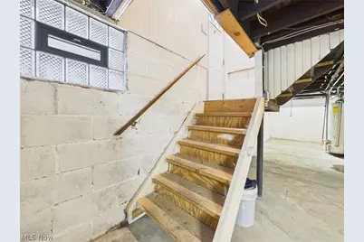 2209 26th Street SW, Akron, OH 44314 - Photo 38