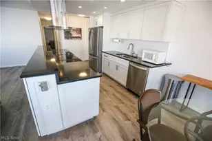 12520 Edgewater Dr, Oakwood, OH 44107 - Photo 12