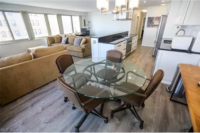 12520 Edgewater Drive #306, Oakwood, OH 44107 - Photo 8