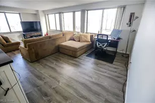 12520 Edgewater Dr, Oakwood, OH 44107 - Photo 16