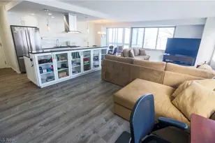 12520 Edgewater Dr, Oakwood, OH 44107 - Photo 14