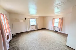 2000 Stake Dr, Green, OH 44232 - Photo 12