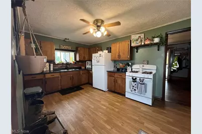 782 E State Street, Newcomerstown, OH 43832 - Photo 14