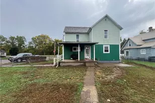 782 E State St, Newcomerstown, OH 43832 - Photo 4