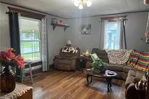 782 E State St, Newcomerstown, OH 43832 - Photo 10