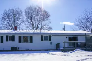 2887 Greenridge Rd, Norton, OH 44203 - Photo 2