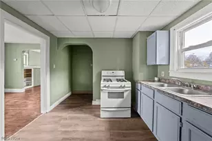 884 Lovers Ln, Akron, OH 44306 - Photo 20