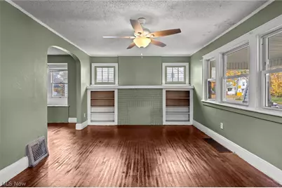 884 Lovers Lane, Akron, OH 44306 - Photo 8