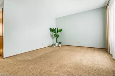 3388 Symphony Lane, New Franklin, OH 44216 - Photo 8