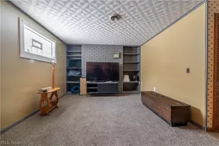 415 Springbrook Dr SW, New Philadelphia, OH 44663 - Photo 28