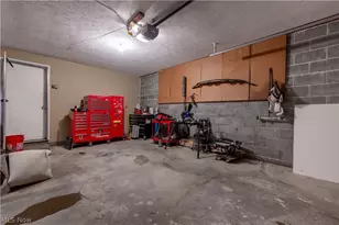 415 Springbrook Dr SW, New Philadelphia, OH 44663 - Photo 26