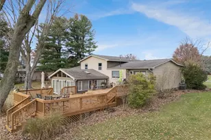 18331 William Dr, Doylestown, OH 44230 - Photo 6