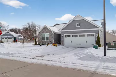173 Eagle Circle, Amherst, OH 44001 - Photo 4