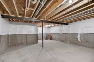 173 Eagle Cir, Amherst, OH 44001 - Photo 26