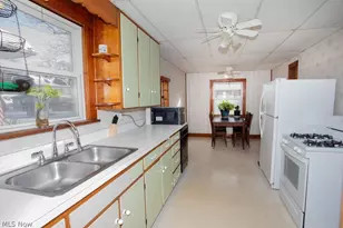 18 E Salem St, Columbiana, OH 44408 - Photo 14