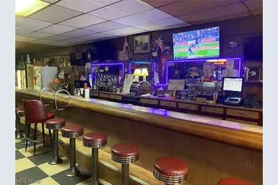 915 Wooster Road W, Barberton, OH 44203 - Photo 8