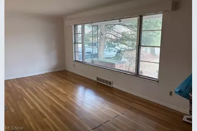 1384 Cleveland Heights Boulevard, Cleveland Heights, OH 44121 - Photo 4