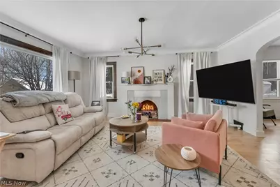 127 Roslyn Drive, Youngstown, OH 44505 - Photo 4