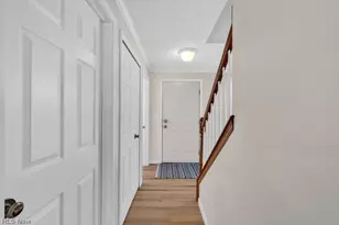 2225 Abbey Ln, Akron, OH 44319 - Photo 8