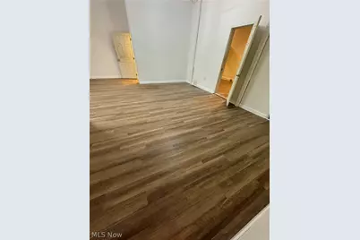 871 Brown Street, Akron, OH 44311 - Photo 8