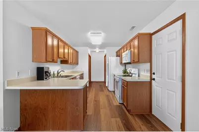 161 Beau Chemin Avenue, Louisville, OH 44641 - Photo 10