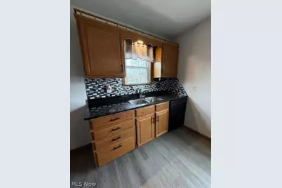 2717 Tuxedo Avenue, Parma, OH 44134 - Photo 8