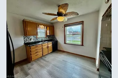 2717 Tuxedo Avenue, Parma, OH 44134 - Photo 6