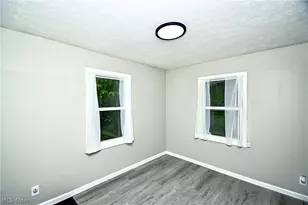 542 Montgomery St, Akron, OH 44305 - Photo 10