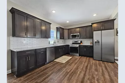 35965 Lake Shore Boulevard, Eastlake, OH 44095 - Photo 14